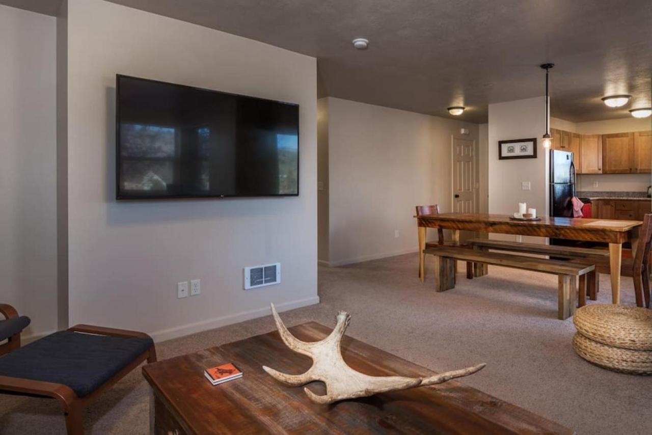 2 Bedroom Upstairs Condo With Ac In Victor, Id Luaran gambar
